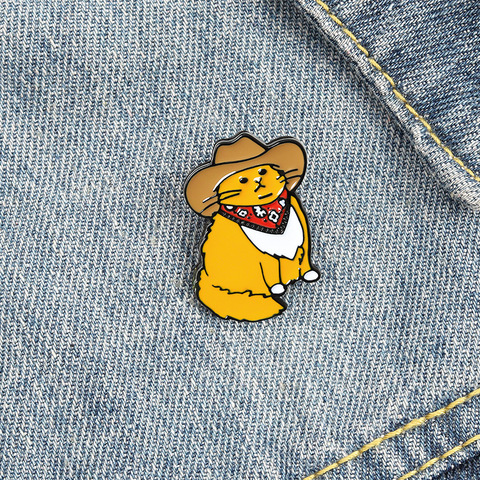 Pinos gatito adorable broche esmalte Pin vaquero placa Pines broches de Metal para ropa insignias para mochila regalo de Año Nuevo 2022 ► Foto 1/6