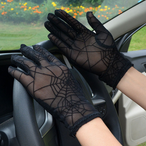 Moda Sexy verano Mujer dedo completo protección solar corto guantes de encaje mujeres conducción Spider Web patrón sol Anti-UV negro guantes C10 ► Foto 1/5