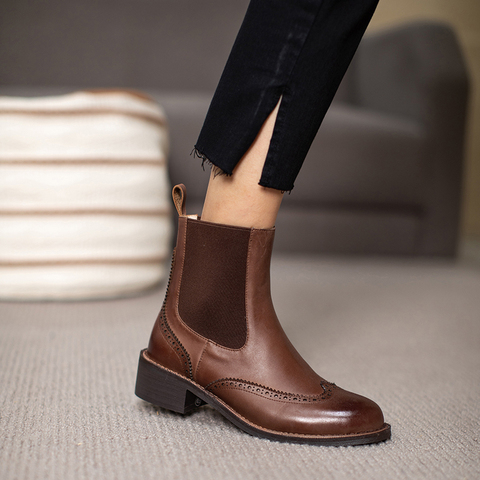 Botas Chelsea de cuero auténtico para mujer, botines Retro tallados con punta redonda, estilo británico, para invierno y otoño ► Foto 1/6