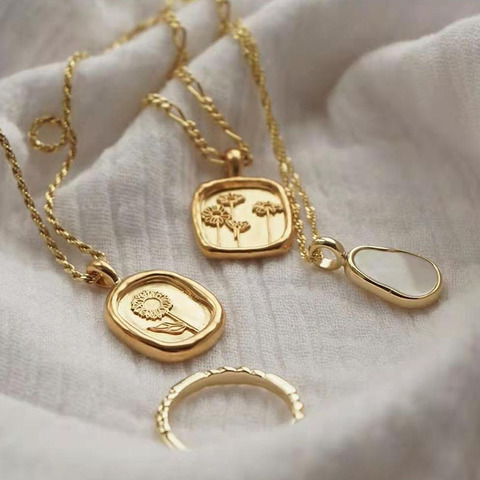 Collar de cadena de oro de 18 quilates con forma de girasol para mujer, Colgante cuadrado Oval, estilo Retro, de acero inoxidable ► Foto 1/6