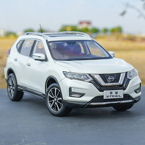 Xtrail-modelo Xtrail X Trail 1:18 fundido a presión para Nissan n x-trail Rogue 2022, juguete de aleación para SUV azul, colección de coches en miniatura ► Foto 1/6