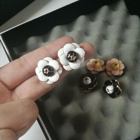 Diseño exquisito Camelia pendientes flores pétalos de rosa para boda fiesta pendiente para Mujer Accesorios regalo ► Foto 1/4