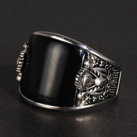 Anillos Punk de época con piedra de ónix negro Natural, anillo de ciclista con superficie curva única para hombres ► Foto 1/6