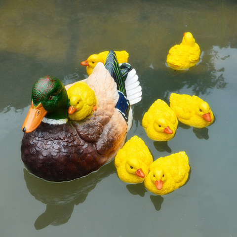 Estatua de pato flotante de resina para exteriores, escultura decorativa de pato salvaje para piscina, estanque de peces, adorno de decoración de jardín ► Foto 1/6