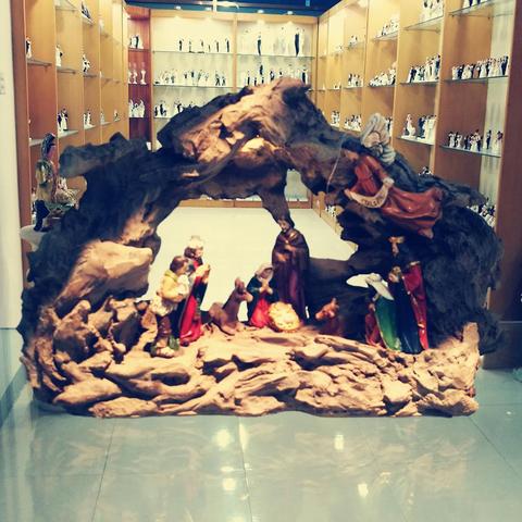 Juego de escena de Natividad regalo de Navidad Santa estatua familiar de Jesucristo María estatuilla catholica ornamento de Navidad decoración del hogar Zayton ► Foto 1/4