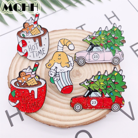 Dessin animé noël cadeau arbre voiture tasse chaussette café émail broche alliage Badge Denim vêtements sac à dos broche mignon doux femme bijoux ► Photo 1/6