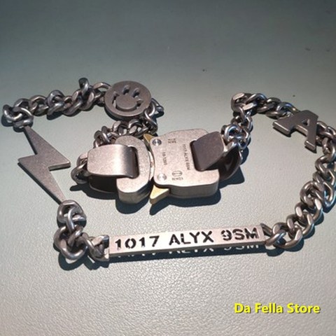 Collier à breloques ALYX Hero pour hommes et femmes, classique, en acier inoxydable, coloré, avec logo creux lettre 