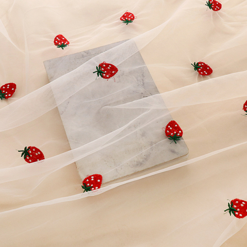 Tissu en maille dentelle brodée fraise pour filles, jupe Tutu, gaze douce ► Photo 1/6