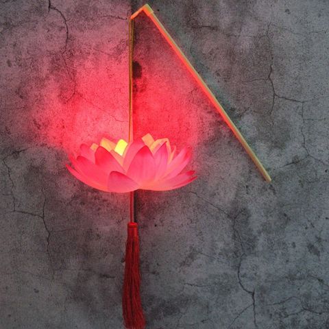 Lanternes lumineuses de fête de lampe de lumière de fleur de Lotus de fleur étonnante portative pour les accessoires de danse de cadeau de Festival de mi-automne ► Photo 1/5