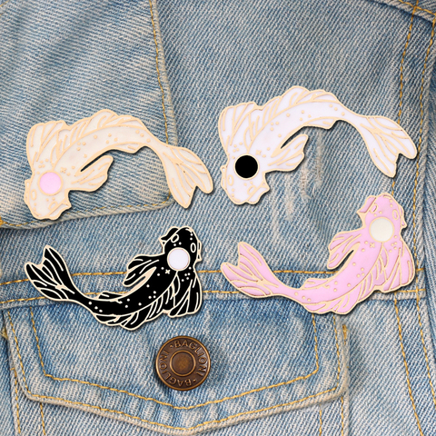 Badges en Denim en émail, 4 couleurs, mignonnes Yin Yang Koi, épingles à poisson, broches Animal japonais, accessoires pour sac pour chapeaux ► Photo 1/6