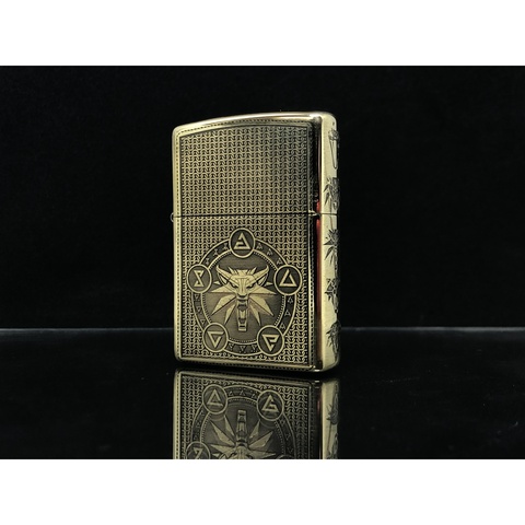 Briquet Zippo avec gravure la sorcière ► Photo 1/6