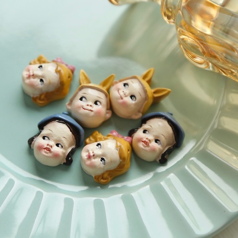 Vintage Vintage Hand-Painted Resin Doll Series Cute Ear Stud Paste Patch Handmade DIY Pendant Parts 2pcs ► Photo 1/6