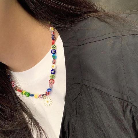 HUANZHI 2022 nouveau coloré Transparent acrylique perles rondes fleurs pendentif Daisy collier pour femmes homme vacances Couple bijoux ► Photo 1/6