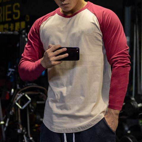 T-shirt en coton à manches longues pour homme, vêtement de musculation et de Fitness, avec ourlet incurvé ► Photo 1/5