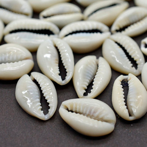 50 pièces blanc bricolage coquille de mer Cowrie Cowry perles breloque plage bijoux accessoires pour femmes coquillages de mer boucles d'oreilles Bracelet collier ► Photo 1/6