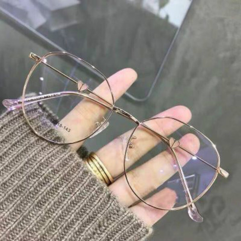 2022 nouveau classique rétro rond amour lunettes cadre rond lentille plate myopie optique Simple métal dames lunettes cadre UV400 ► Photo 1/6