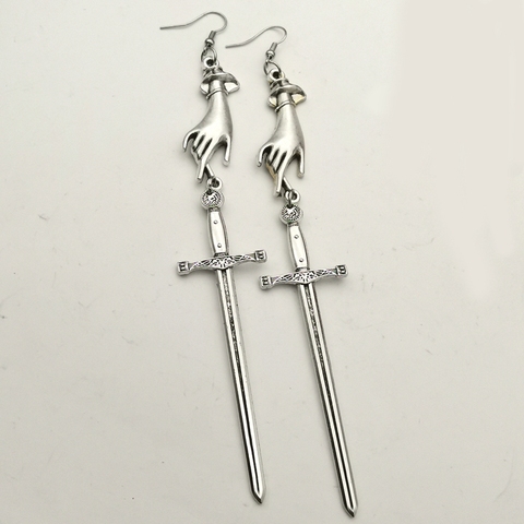 Nouvelles boucles d'oreilles Tarot grande épée, déclaration à la main gothique sorcière médiévale mystérieuse nouveau cadeau de mode classique pour les femmes ► Photo 1/2