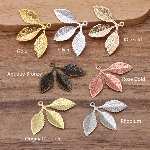 20 pièces À Trois Feuilles Fleur Motif Charmes Vintage Bracelet Collier pendentif breloques En Laiton Matériel bijoux à bricoler soi-même Apprêts & Coponents ► Photo 1/6