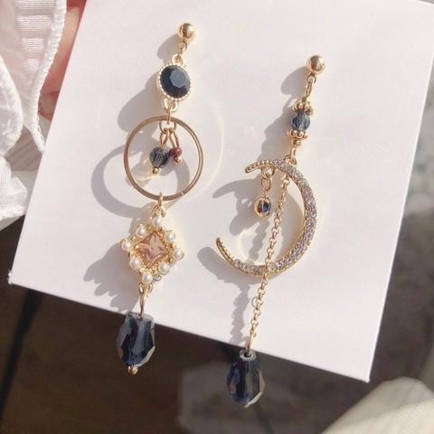 Nouveau 2022 doux brillant cristal géométrique circulaire boucles d'oreilles longue asymétrique fine lune modélisation mode femmes boucles d'oreilles ► Photo 1/6