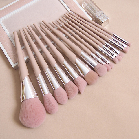 Pinceaux de maquillage pour les lèvres, couleur chair, rose, poudre, blush, surligneur, fard à paupières, mélange de nez, sourcils, à la mode ► Photo 1/6