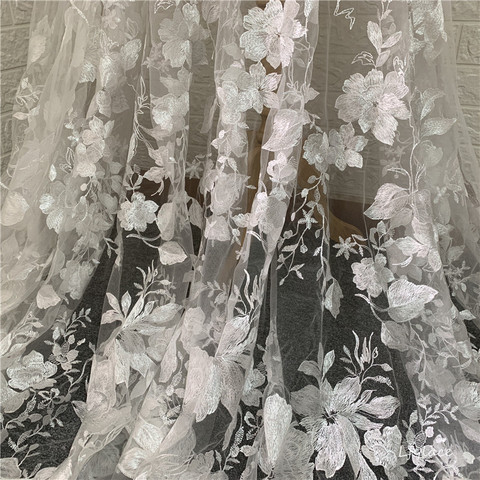 Tissu en dentelle de Tulle brodé, fleur tridimensionnelle blanche douce pour les tissus de robe de mariée, à travers la cour ► Photo 1/5