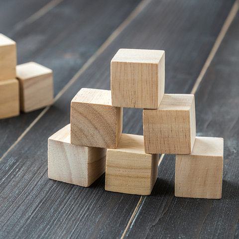 Mini blocs carrés en bois bricolage blanc inachevé 1/1.5/2/2.5cm Cubes en bois massif pour l'artisanat en bois ► Photo 1/6