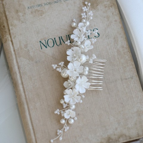 Peigne à fleurs en porcelaine blanche pour mariée, bijou de mariage en perles, fait à la main, ornement de cheveux ► Photo 1/6