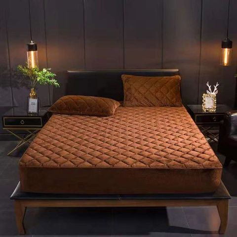 Velours épaissir housse de matelas matelassée couleur unie lit matelassé drap housse Queen King couvre-lit Double non compris taie d'oreiller ► Photo 1/6