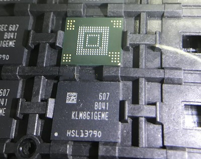 Puce IC intégrée BGA, 2 pièces, originale, nouveau, 10, en stock ► Photo 1/1