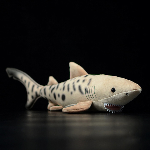 Peluche douce de 52CM de Long en forme de requin et de tigre, animaux de mer réalistes, cadeaux pour enfants ► Photo 1/6