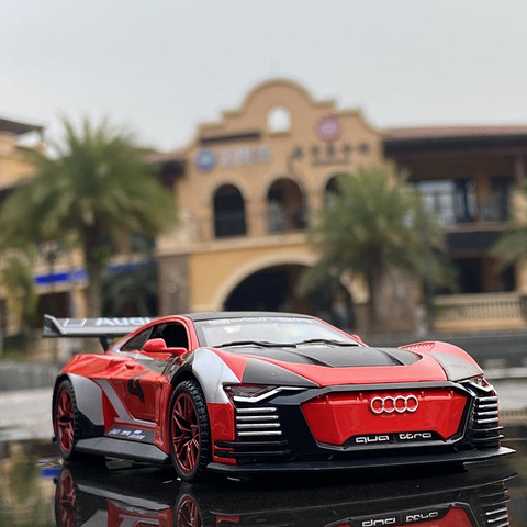 Audi GT Le Mans – voiture de course sportive en alliage 1:32, jouet véhicules en métal, modèle de voiture haute Simulation, Collection de jouets pour enfants ► Photo 1/6