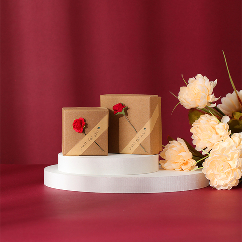 Boîte à bijoux personnalisée pour famille, boîte à bijoux personnalisée avec roses mignonnes pour cadeaux d'anniversaire de noël ► Photo 1/6