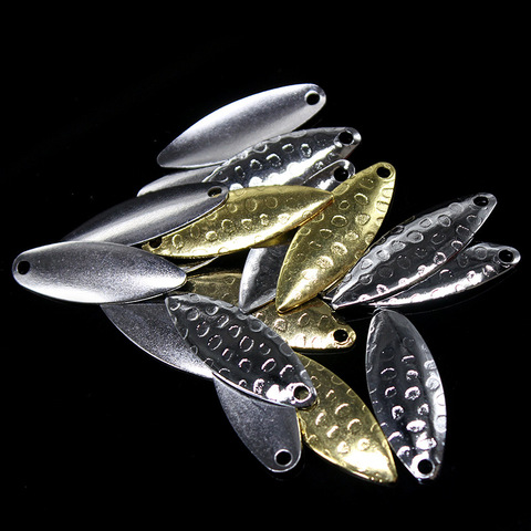 10 pièces pêche à la mouche leurre métal petite cuillère carpe truite Spinner leurre attirail saule lames lisse attirail or bruit argent Sequin ► Photo 1/6