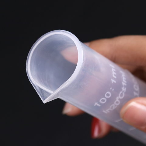 Cylindre de mesure en plastique de laboratoire, instrument chimique en plastique blanc blanc de 100ml ► Photo 1/6