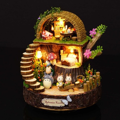 Forêt en bois Totoro bricolage maison de poupée décoration de la maison à la main dessin animé Kit Miniature maison assemblage jouets maison de poupée cadeau jouet ► Photo 1/6