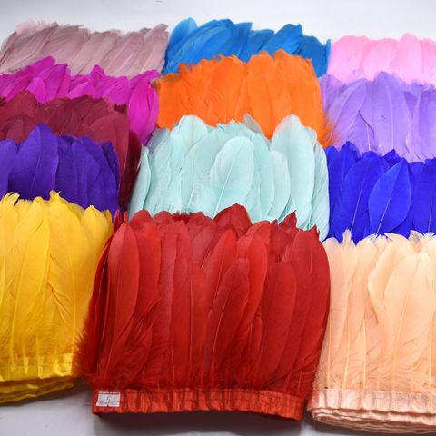 10 mètres/lot plumes d'oie naturelles passementerie frange pour couture couture vêtements Plume 15-20cm bricolage mariage Plume décorative ► Photo 1/6