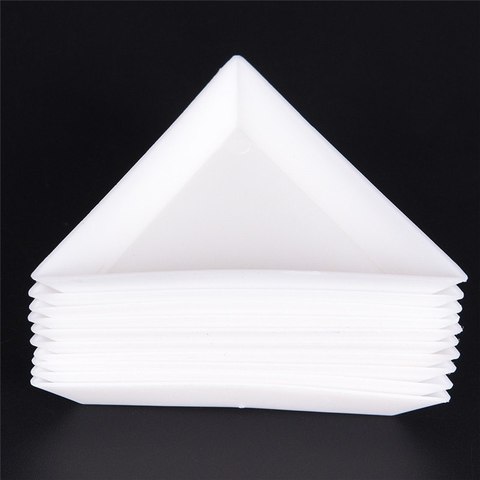 10 pcs/lot blanc conteneurs environnement PP Triangle plaque pour perles affichage en plastique plateau emballage pour bijoux perles organisateur ► Photo 1/6