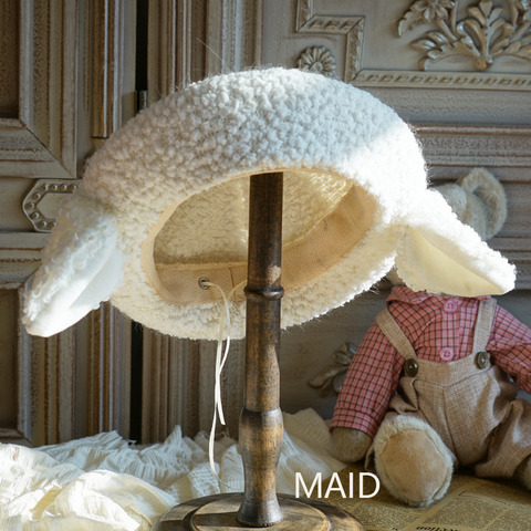 Béret en peluche en laine d'agneau Lolita, fait à la main, oreilles de mouton, design Original ► Photo 1/4