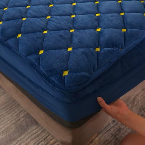 Housse de matelas en velours épais et matelassé avec couleur unie, couvre-matelas de lit court, en peluche, taies d'oreiller non incluses ► Photo 1/6