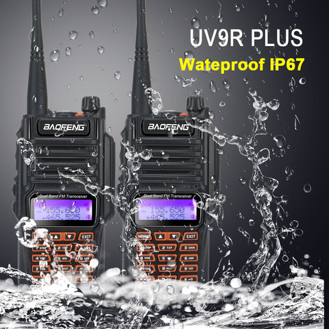 2 pièces UV-9R Plus Baofeng IP67 étanche FM talkie-walkie UHF VHF double bande jambon radio avec oreillette gratuite lampe de poche ► Photo 1/6