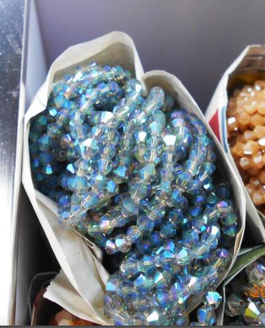 Non-hyaline AB couleur 100 pièces 4mm Bicone autriche perles de cristal breloque perles de verre entretoise en vrac perle fabrication de bijoux ► Photo 1/4