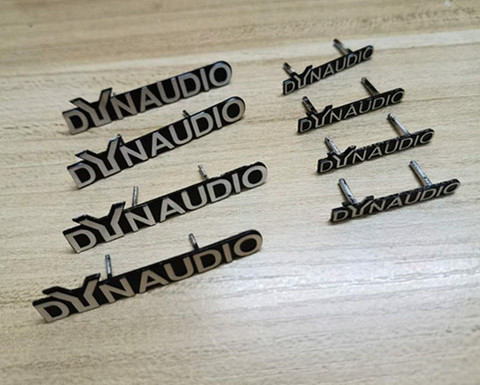 DYNAUDIO – haut-parleur Hi-Fi, lot de 4 pièces, haut-parleur audio 3D en aluminium, Badge emblème stéréo avec 2 broches 30x4mm 47x6mm ► Photo 1/5