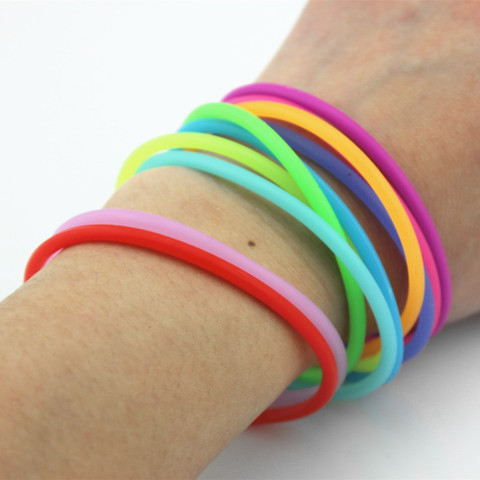 Bracelet en Silicone pour garçon et fille, bijoux unisexe, lumineux, brille dans la nuit, couleur aléatoire, nouvelle collection, 10 pièces/ensemble ► Photo 1/6