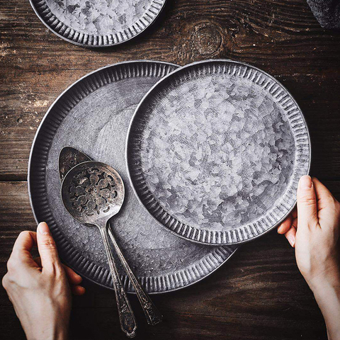 Plateau en fer forgé Vintage, assiette en fer rétro ronde, faite à la main, rangement Antique, plateau en dentelle artisanale pour la décoration de la maison, église de mariage ► Photo 1/1