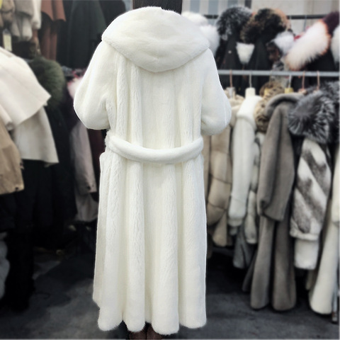 À capuche fourrure femmes 2022 hiver mode nouvelle grande taille longue ceinture haut de gamme chaud parker couleur pure vison blanc manteau ► Photo 1/6