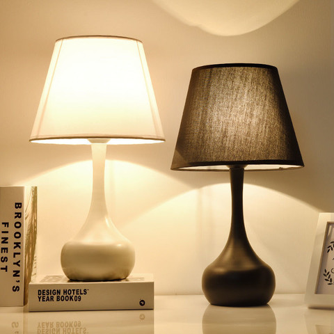 Lampe de Table en métal pour chambre à coucher, design moderne ► Photo 1/6