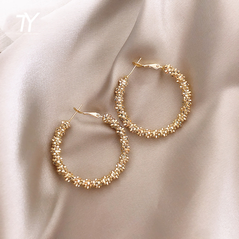 Boucles d'oreilles de grand cercle tissées en métal exagérées de mode boucles d'oreilles simples de dames adaptées aux femmes européennes et américaines ► Photo 1/6