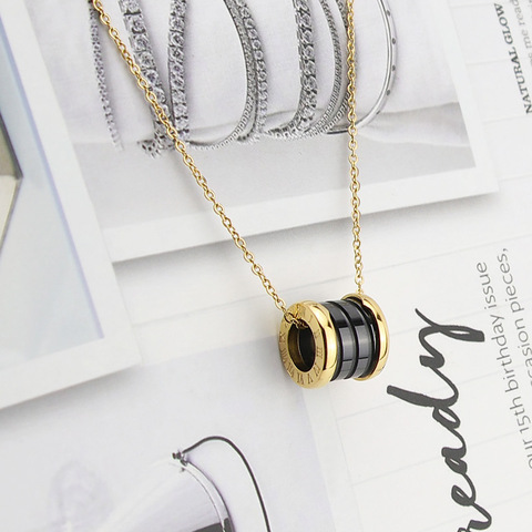 Design classique belle spirale en céramique pendentif collier pour les femmes en acier titane Top qualité collier en chiffre romain bijoux ► Photo 1/6