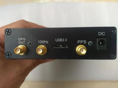 Dernière Radio définie par logiciel GNURadio AD9361 RF 70MHz -6GHz SDR USB3.0 Compatible avec ETTUS USRP B210 SDR duplex intégral ► Photo 1/5