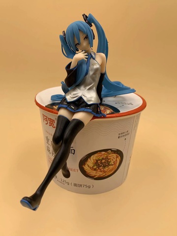 Bouchon de nouilles Miku en PVC pour filles, figurines d'action, jouets ► Photo 1/5